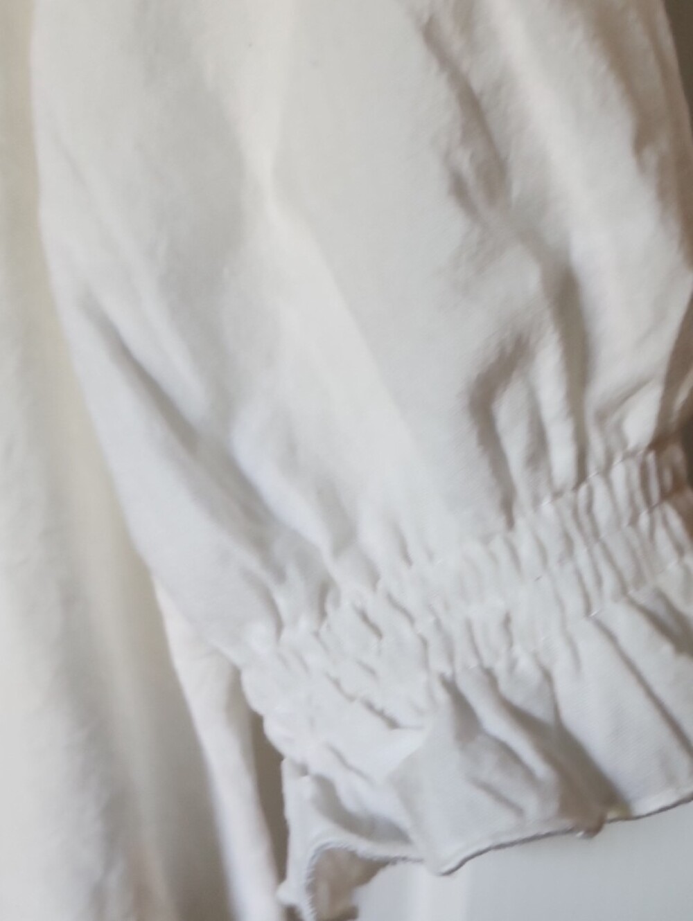 Amazon White Button-Front Blouse with Black Floral Embroidery - Picture 3 of 6